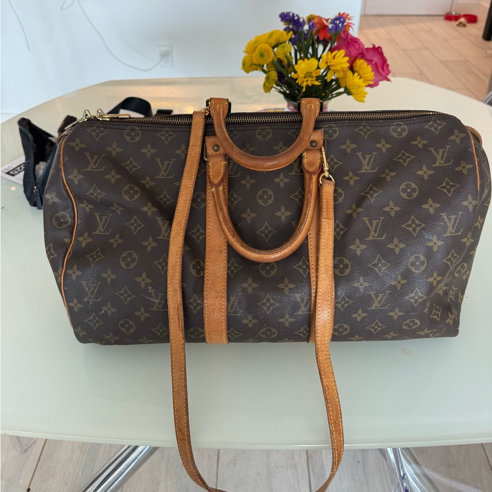 Louis Vuitton Carry on in excellent preowned condition